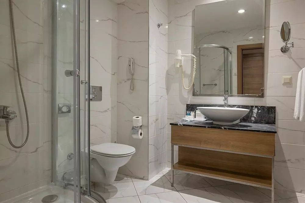 سرویس بهداشتی Ramada Resort Lara